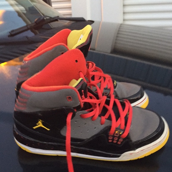 big kids size 7 jordans